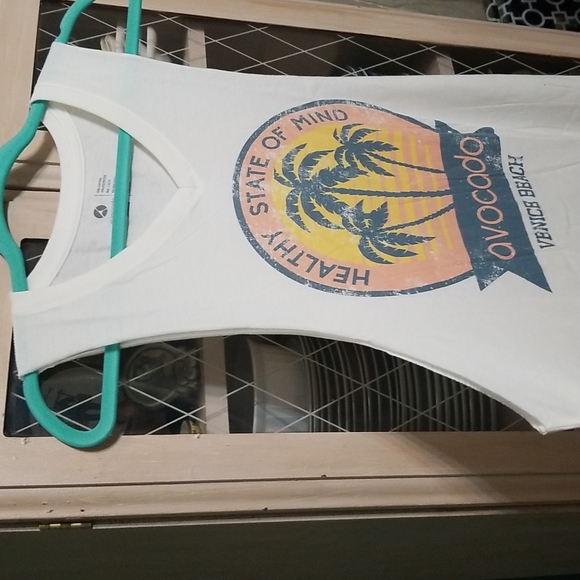 Avocado Healthy State of Mind Muscle Tank Top - Picture 3 of 9